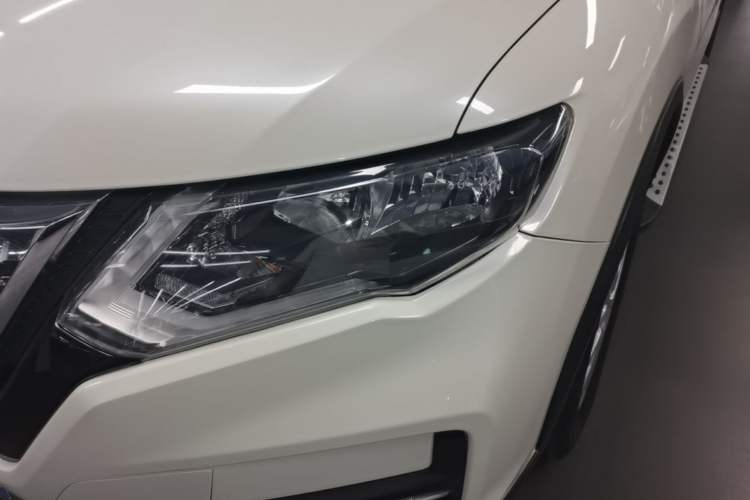 Used Nissan X-Trail 2019 2.0L CVT Smart Connect Comfort Edition 2WD Left Front Headlight