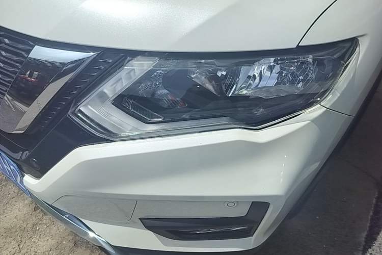Used Nissan X-Trail 2019 2.5L CVT Smart Connect Luxury Edition 4WD Left Front Headlight