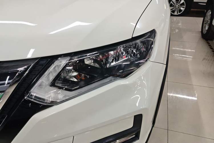 Used Nissan X-Trail 2019 2.0L CVT Smart Connect Comfort Edition 2WD Left Front Headlight