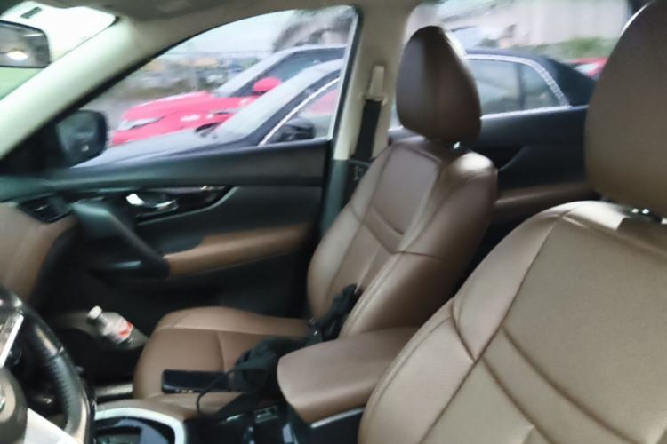 Used Nissan X-Trail 2019 2.0L CVT Smart Connect Comfort Edition 2WD Left Front Seat