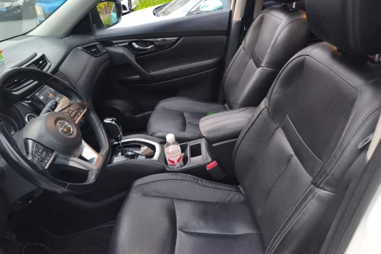 Used Nissan X-Trail 2019 2.0L CVT Smart Connect Comfort Edition 2WD Left Front Seat