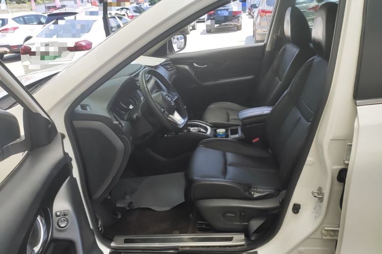 Used Nissan X-Trail 2019 2.0L CVT Smart Connect Comfort Edition 2WD Left Front Seat