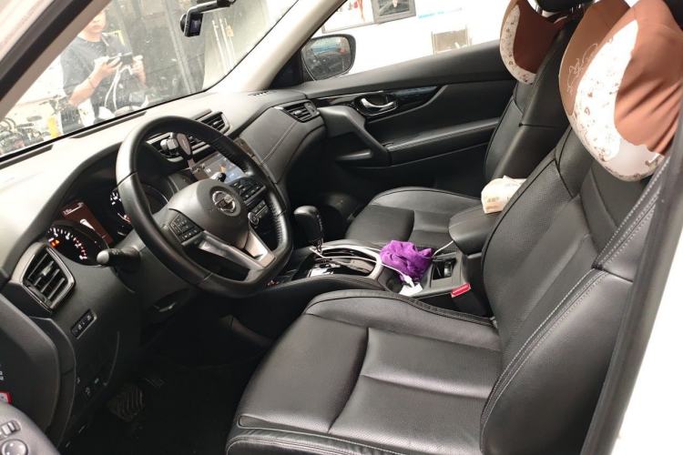 Used Nissan X-Trail 2019 2.0L CVT Smart Connect Comfort Edition 2WD Left Front Seat