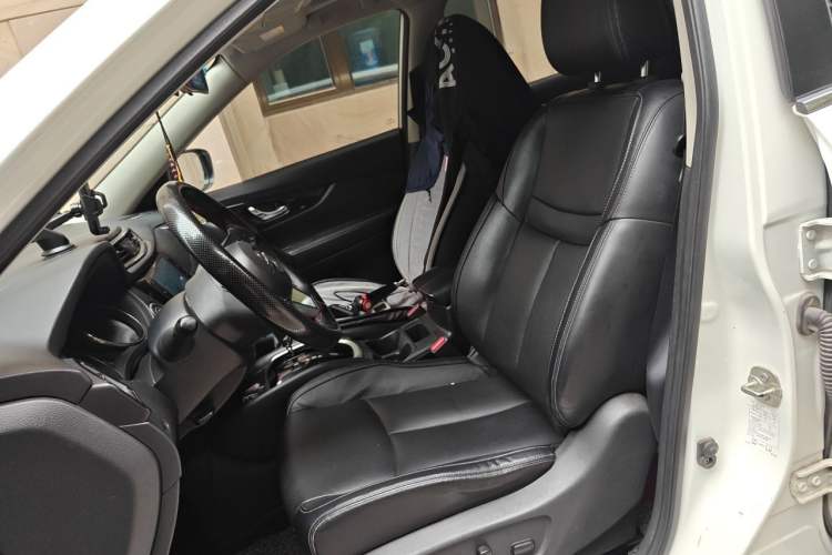 Used Nissan X-Trail 2019 2.0L CVT Smart Connect Comfort Edition 2WD Left Front Seat