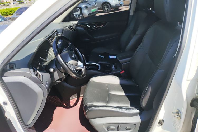 Used Nissan X-Trail 2019 2.0L CVT Smart Connect Comfort Edition 2WD Left Front Seat