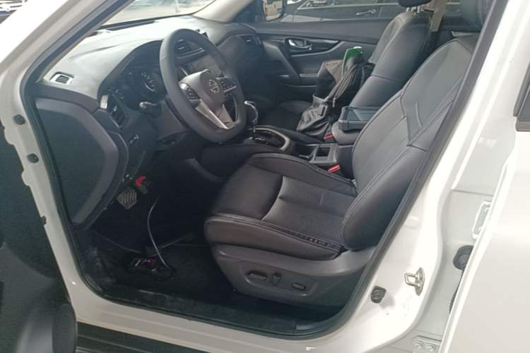 Used Nissan X-Trail 2019 2.0L CVT Smart Connect Comfort Edition 2WD Left Front Seat