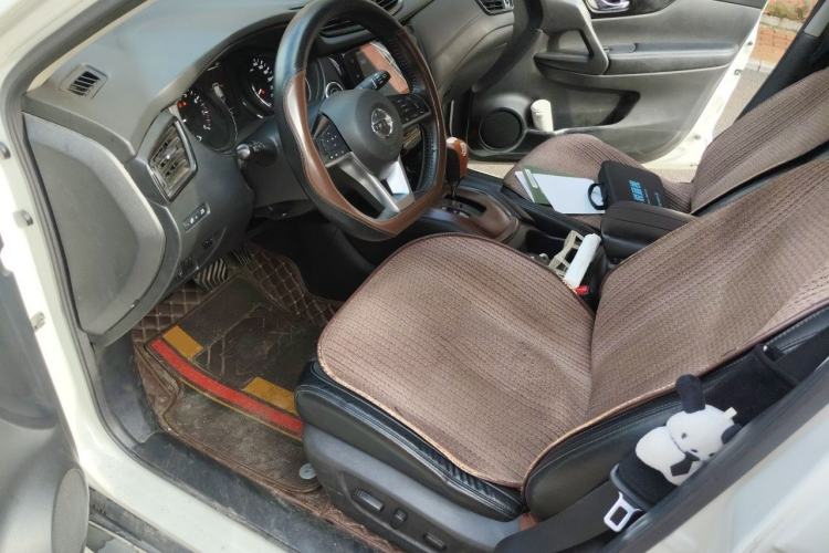 Used Nissan X-Trail 2019 2.0L CVT Smart Connect Comfort Edition 2WD Left Front Seat
