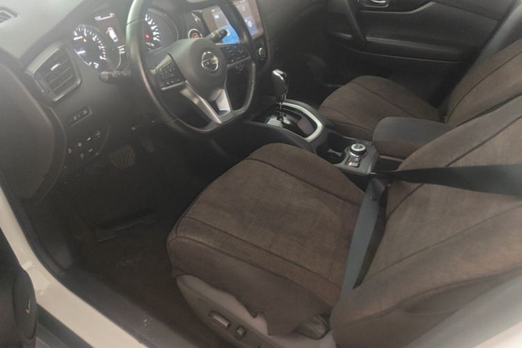 Used Nissan X-Trail 2019 2.5L CVT Smart Connect Luxury Edition 4WD Left Front Seat