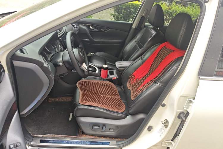 Used Nissan X-Trail 2019 2.0L CVT Smart Connect Comfort Edition 2WD Left Front Seat