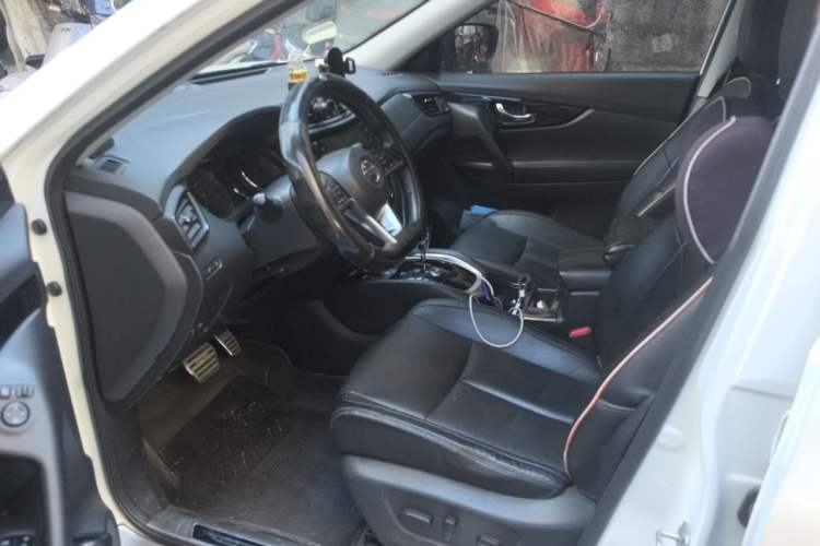 Used Nissan X-Trail 2019 2.0L CVT Smart Connect Comfort Edition 2WD Left Front Seat