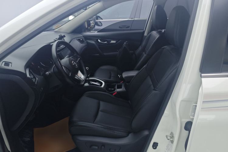 Used Nissan X-Trail 2019 2.0L CVT Smart Connect Comfort Edition 2WD Left Front Seat