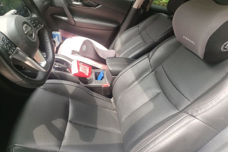 Used Nissan X-Trail 2019 2.0L CVT Smart Connect Comfort Edition 2WD Left Front Seat