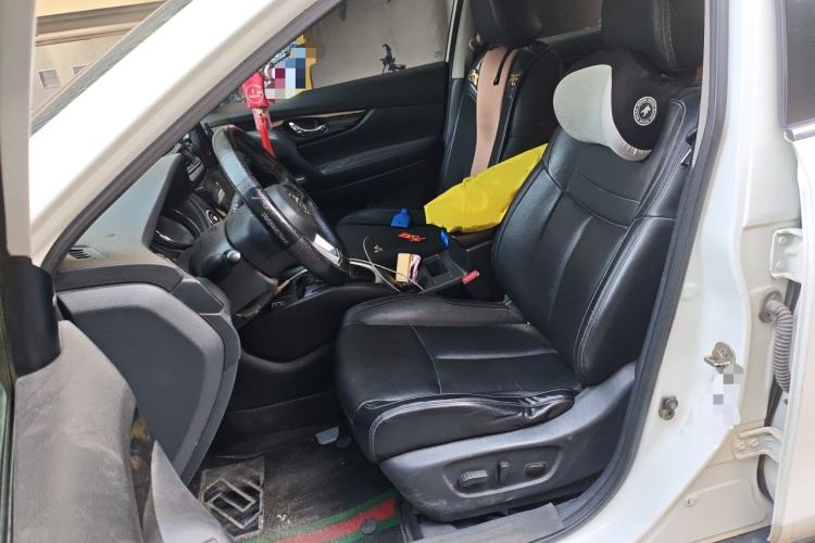 Used Nissan X-Trail 2019 2.0L CVT Smart Connect Comfort Edition 2WD Left Front Seat