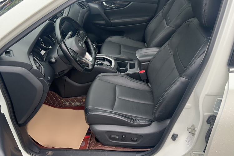 Used Nissan X-Trail 2019 2.0L CVT Smart Connect Comfort Edition 2WD Left Front Seat