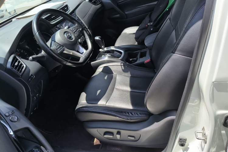 Used Nissan X-Trail 2019 2.0L CVT Smart Connect Comfort Edition 2WD Left Front Seat