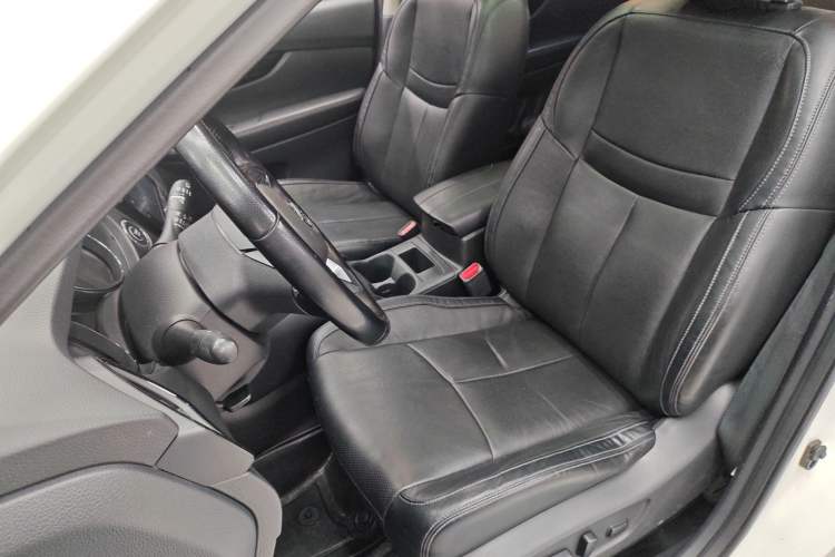 Used Nissan X-Trail 2019 2.0L CVT Smart Connect Comfort Edition 2WD Left Front Seat