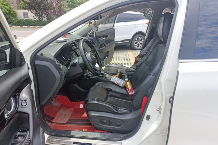 Used Nissan X-Trail 2019 2.0L CVT Smart Connect Comfort Edition 2WD Left Front Seat