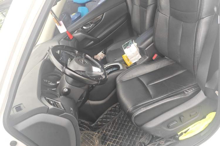 Used Nissan X-Trail 2019 2.0L CVT Smart Connect Comfort Edition 2WD Left Front Seat