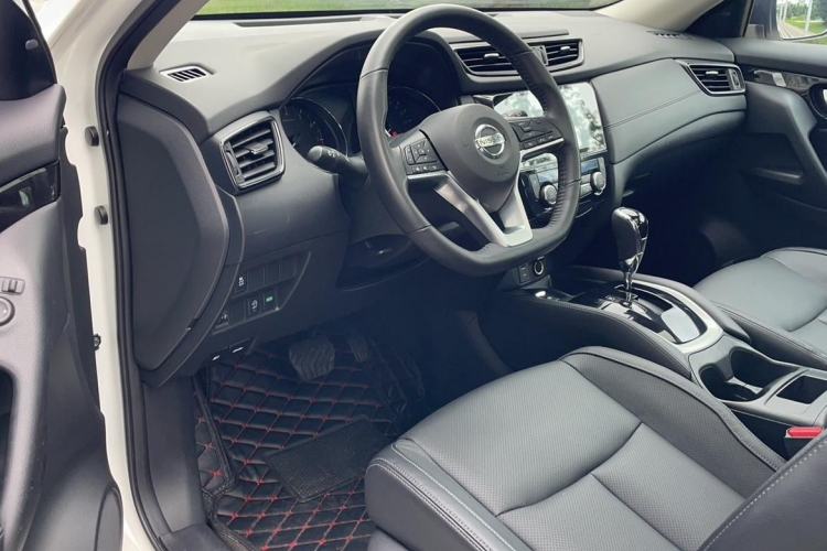 Used Nissan X-Trail 2019 2.0L CVT Smart Connect Comfort Edition 2WD Left Front Seat