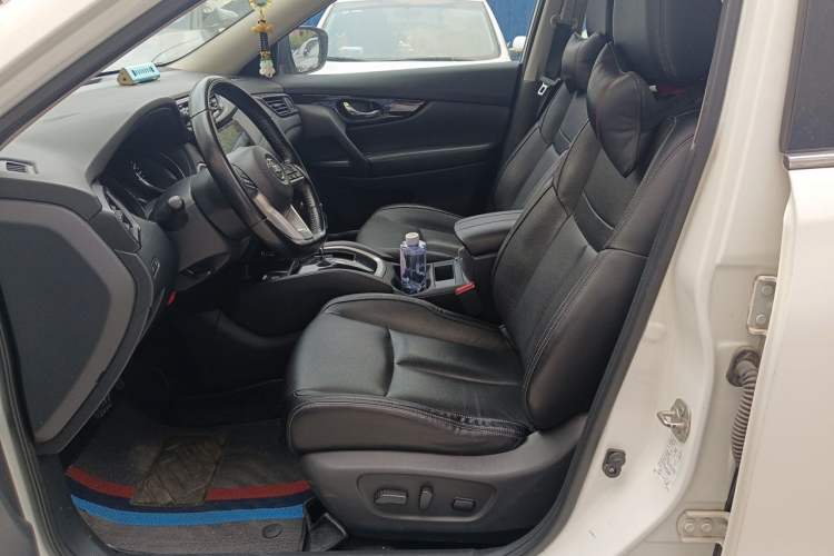Used Nissan X-Trail 2019 2.0L CVT Smart Connect Comfort Edition 2WD Left Front Seat