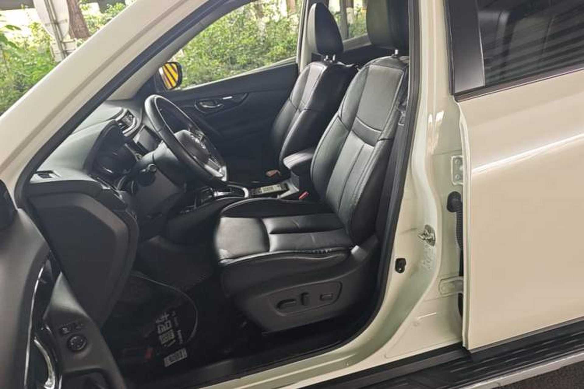 Used Nissan X-Trail 2019 2.0L CVT SmartConnect 7-Seater Comfort Edition 2WD Left Front Seat