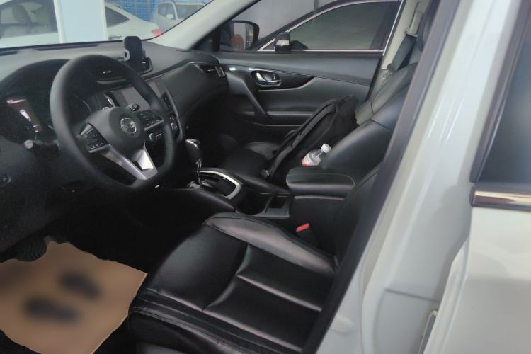 Used Nissan X-Trail 2019 2.0L CVT Smart Connect Comfort Edition 2WD Left Front Seat