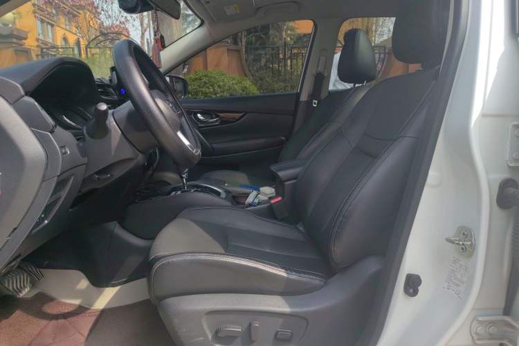 Used Nissan X-Trail 2019 2.0L CVT Smart Connect Comfort Edition 2WD Left Front Seat