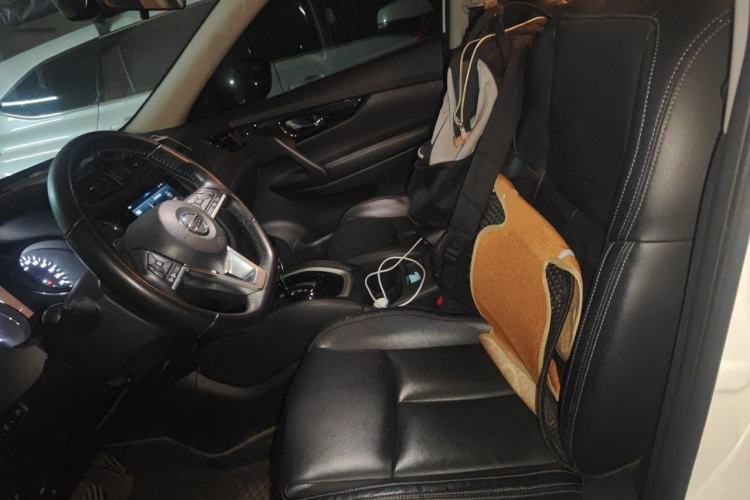 Used Nissan X-Trail 2019 2.0L CVT Smart Connect Comfort Edition 2WD Left Front Seat