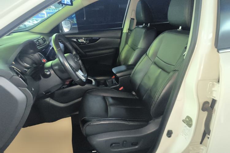 Used Nissan X-Trail 2019 2.0L CVT Smart Connect Comfort Edition 2WD Left Front Seat