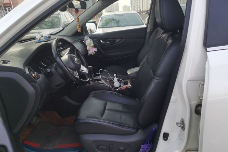 Used Nissan X-Trail 2019 2.0L CVT Smart Connect Comfort Edition 2WD Left Front Seat