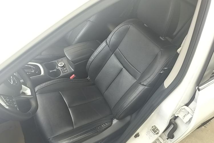 Used Nissan X-Trail 2019 2.5L CVT Smart Connect Luxury Edition 4WD Left Front Seat