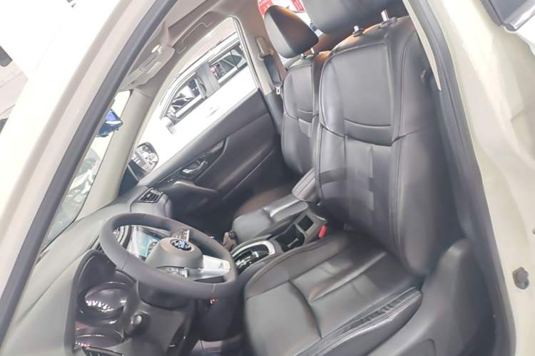 Used Nissan X-Trail 2019 2.0L CVT Smart Connect Comfort Edition 2WD Left Front Seat