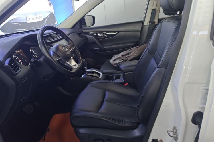 Used Nissan X-Trail 2019 2.0L CVT Smart Connect Comfort Edition 2WD Left Front Seat