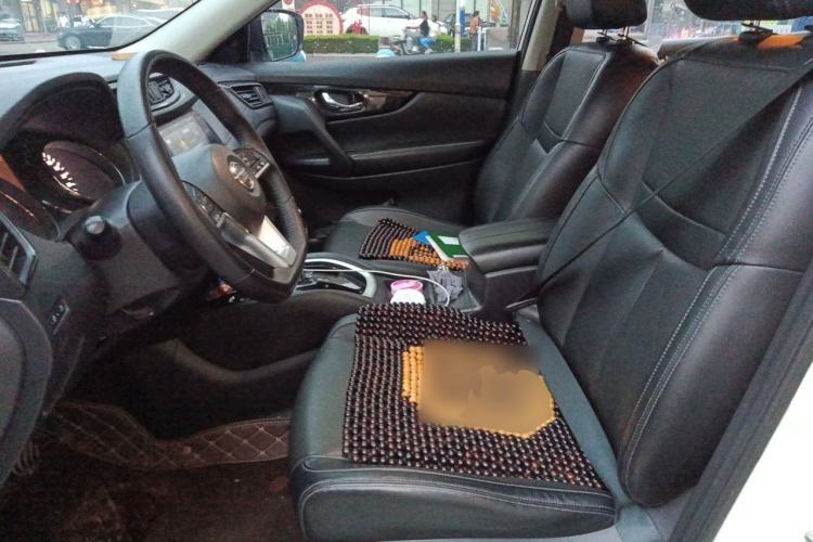 Used Nissan X-Trail 2019 2.0L CVT Smart Connect Comfort Edition 2WD Left Front Seat