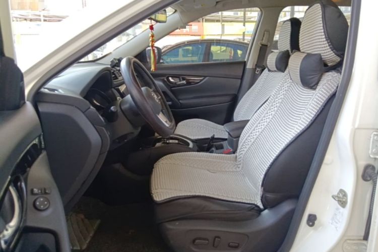Used Nissan X-Trail 2019 2.0L CVT Smart Connect Comfort Edition 2WD Left Front Seat