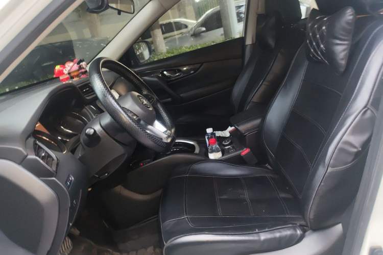 Used Nissan X-Trail 2019 2.5L CVT Smart Connect Luxury Edition 4WD Left Front Seat