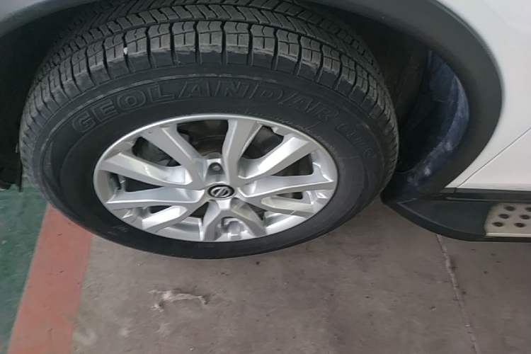 Used Nissan X-Trail 2019 2.0L CVT Smart Connect Comfort Edition 2WD Left Front Wheel Hub