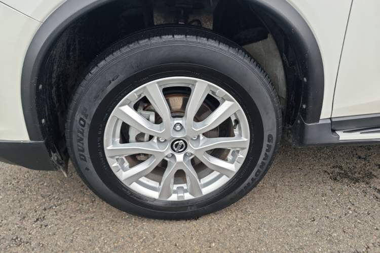 Used Nissan X-Trail 2019 2.0L CVT Smart Connect Comfort Edition 2WD Left Front Wheel Hub