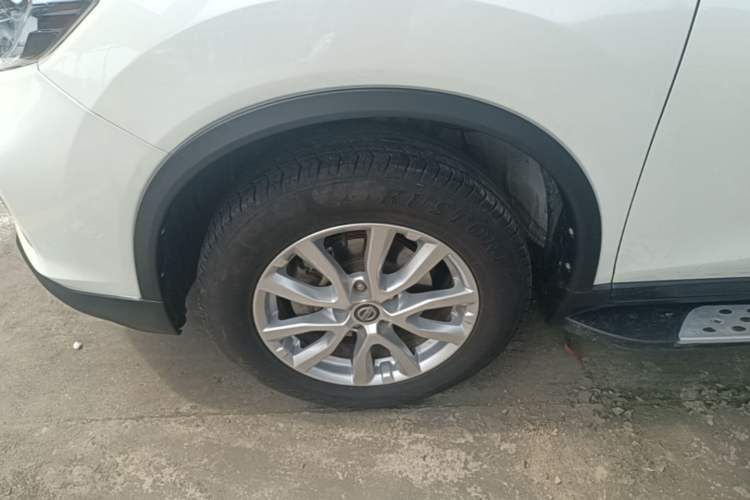 Used Nissan X-Trail 2019 2.0L CVT Smart Connect Comfort Edition 2WD Left Front Wheel Hub