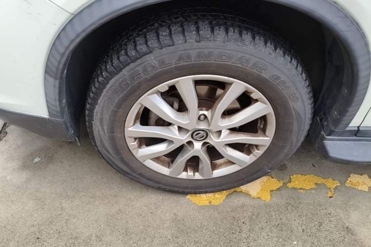 Used Nissan X-Trail 2019 2.0L CVT Smart Connect Comfort Edition 2WD Left Front Wheel Hub