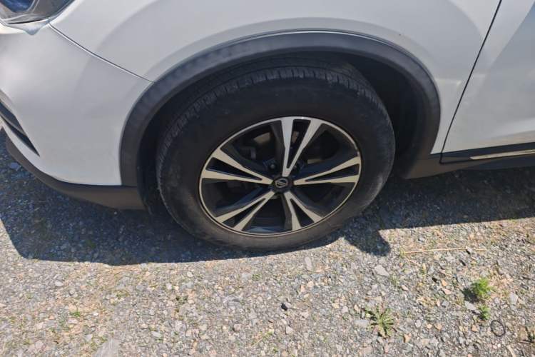 Used Nissan X-Trail 2019 2.5L CVT Smart Connect Luxury Edition 4WD Left Front Wheel Hub