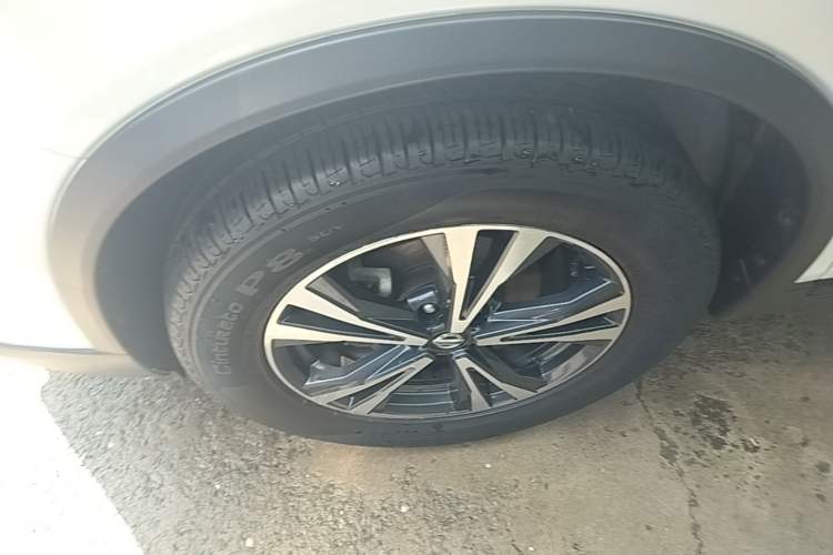 Used Nissan X-Trail 2019 2.5L CVT Smart Connect Luxury Edition 4WD Left Front Wheel Hub