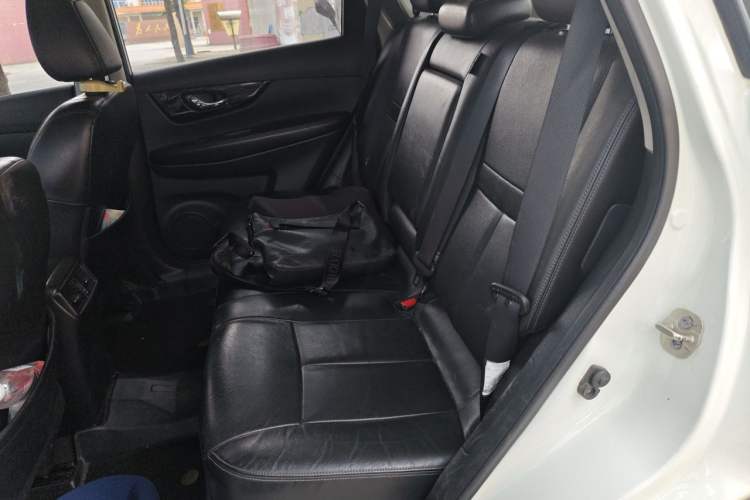 Used Nissan X-Trail 2019 2.0L CVT Smart Connect Comfort Edition 2WD Left Rear Seat