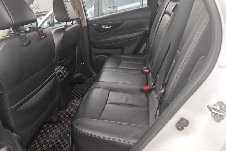 Used Nissan X-Trail 2019 2.0L CVT Smart Connect Comfort Edition 2WD Left Rear Seat