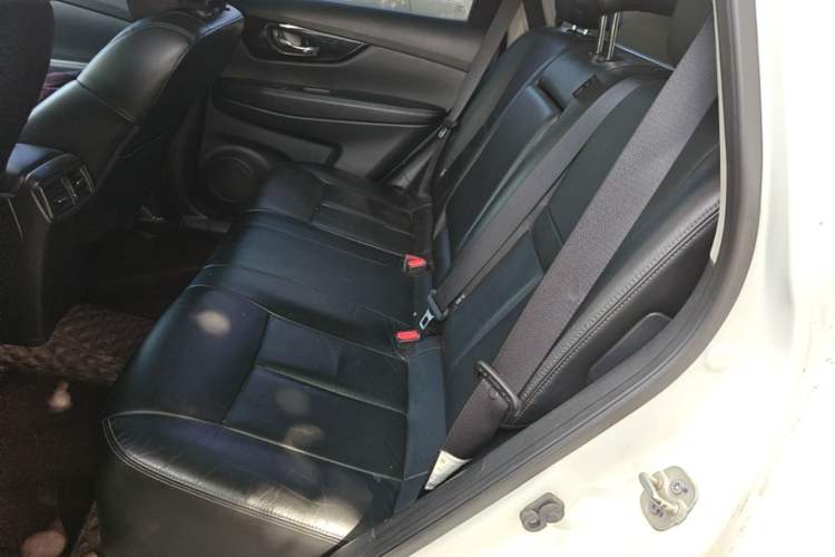 Used Nissan X-Trail 2019 2.0L CVT Smart Connect Comfort Edition 2WD Left Rear Seat