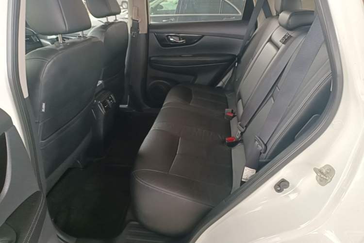 Used Nissan X-Trail 2019 2.0L CVT Smart Connect Comfort Edition 2WD Left Rear Seat