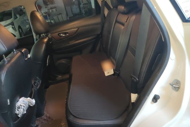 Used Nissan X-Trail 2019 2.0L CVT Smart Connect Comfort Edition 2WD Left Rear Seat