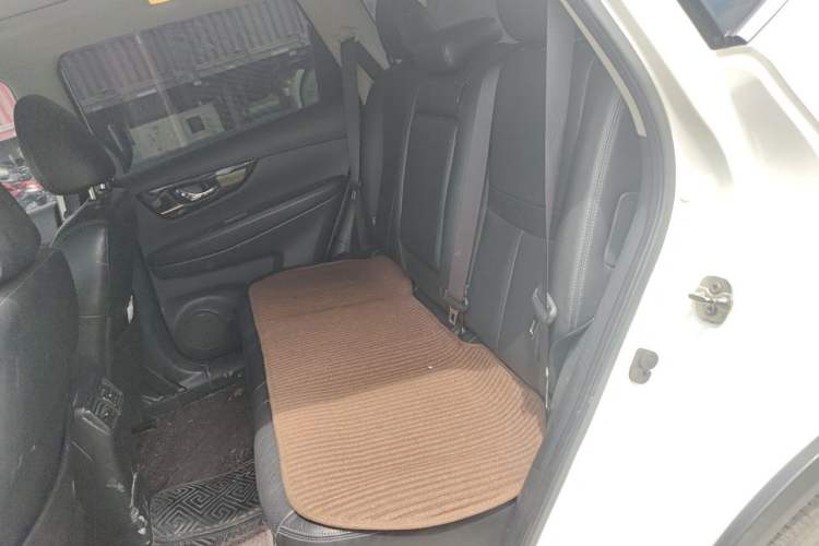 Used Nissan X-Trail 2019 2.0L CVT Smart Connect Comfort Edition 2WD Left Rear Seat