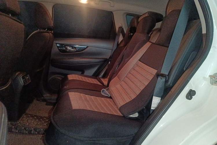 Used Nissan X-Trail 2019 2.0L CVT Smart Connect Comfort Edition 2WD Left Rear Seat