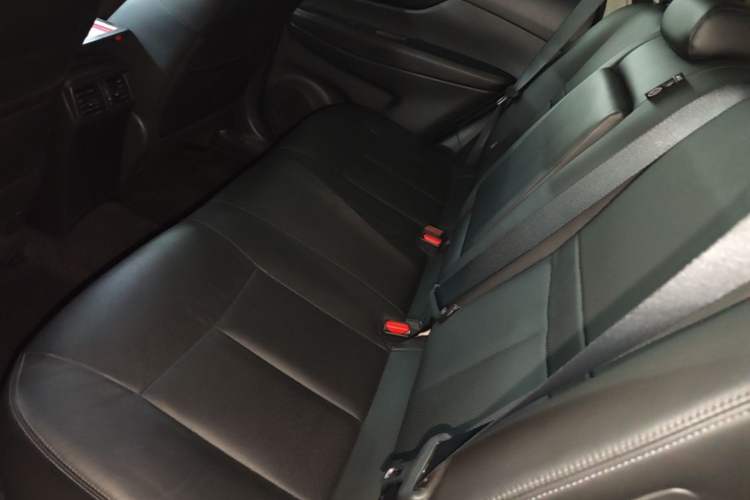 Used Nissan X-Trail 2019 2.5L CVT Smart Connect Luxury Edition 4WD Left Rear Seat